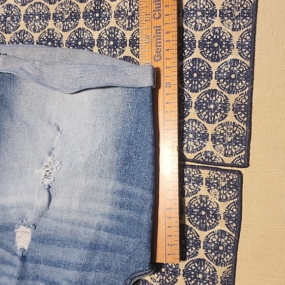 ⭐️3/$20⭐️Arizona jeans shorts - Picture 5 of 5